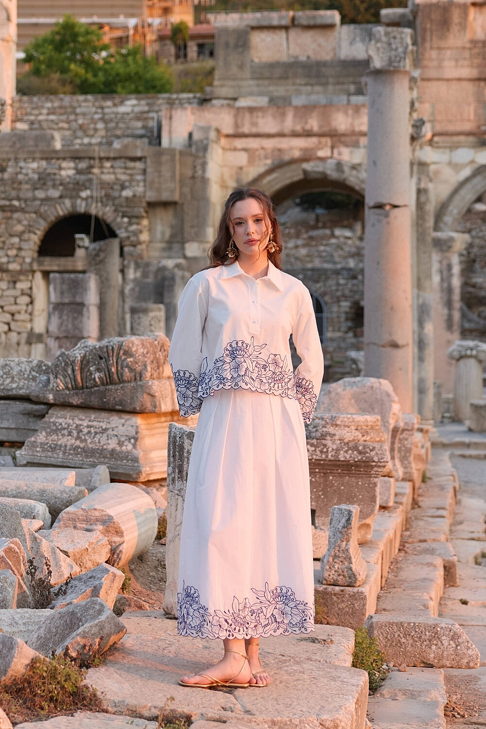 EFES OZEL KOLEKSİYONU NAKISLI TAKIM - Nur Kalay