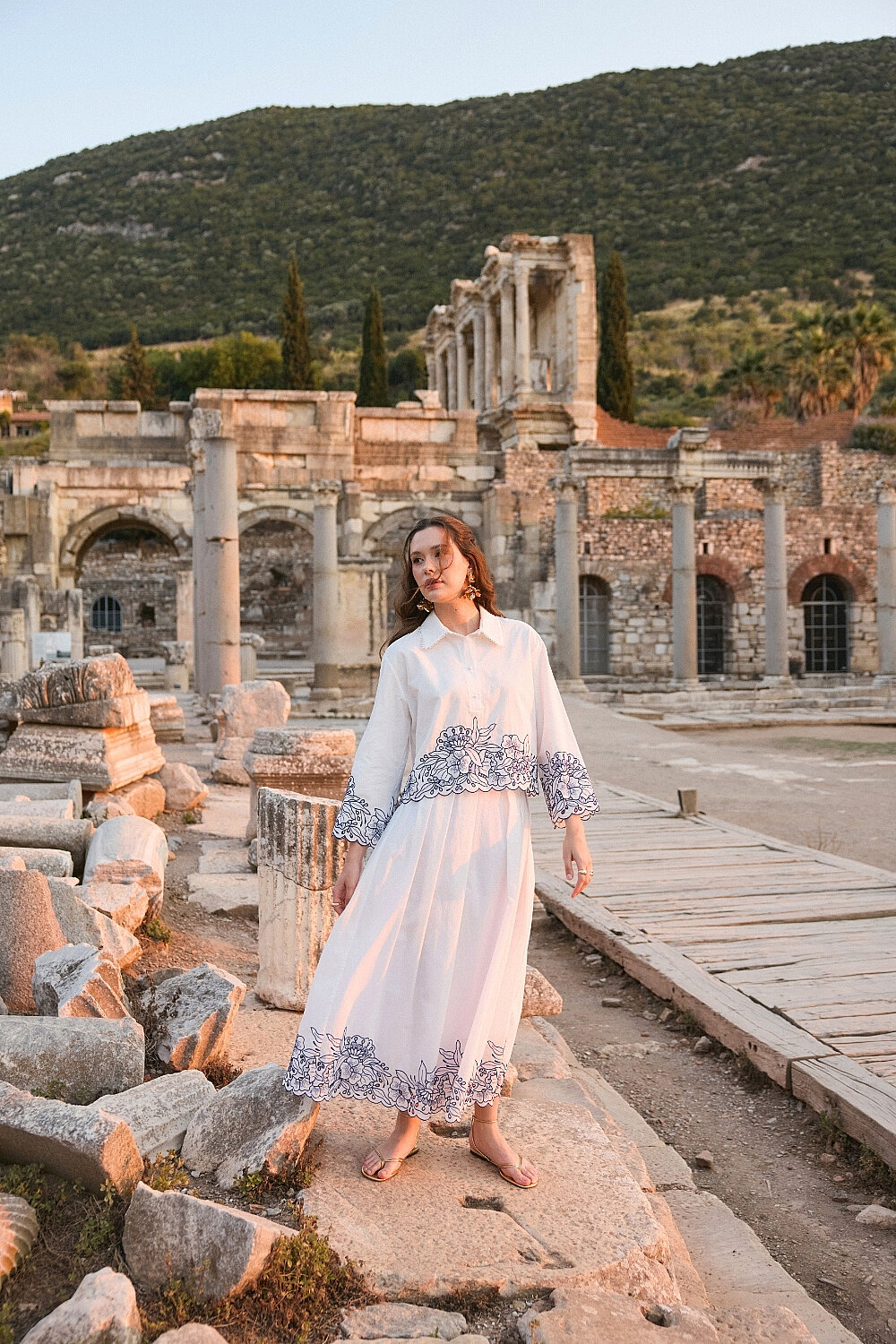 EFES OZEL KOLEKSİYONU NAKISLI TAKIM - 2